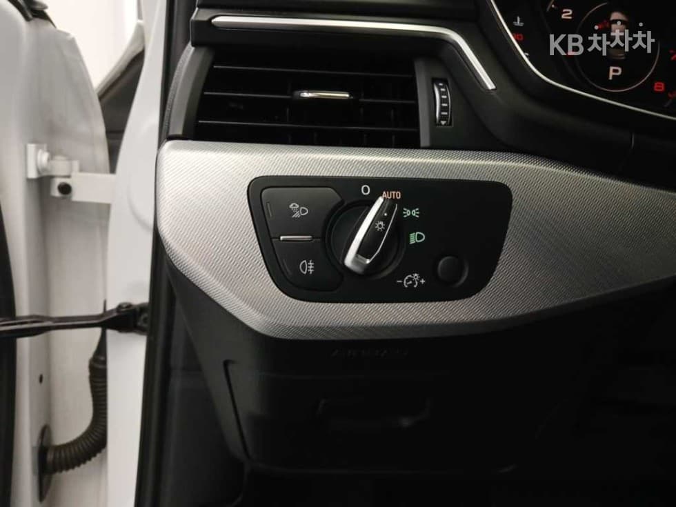 Ауди A4 (B9)40 TFSI - - 10