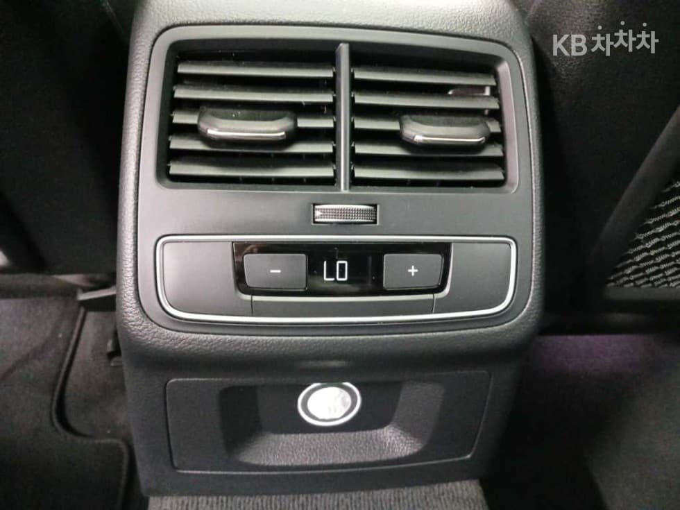 Ауди A4 (B9)40 TFSI - - 12