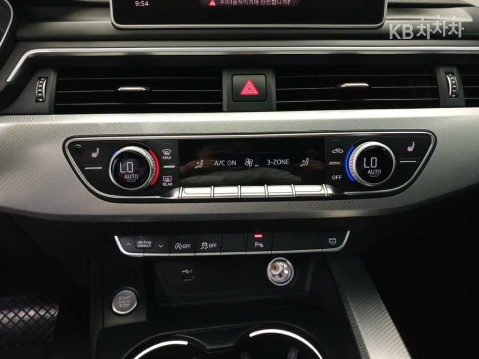 Ауди A4 (B9)40 TFSI - - 15