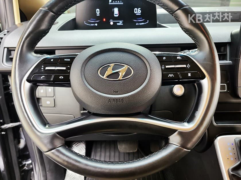 Хюндай Staria Cargo3.5 LPG Cargo 5 Modern - 12