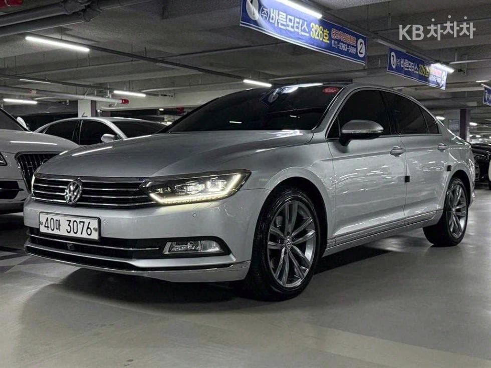 Volkswagen Passat GT 2.0 Turbo Diesel Injection Prestige B8 (18~) - Image 1