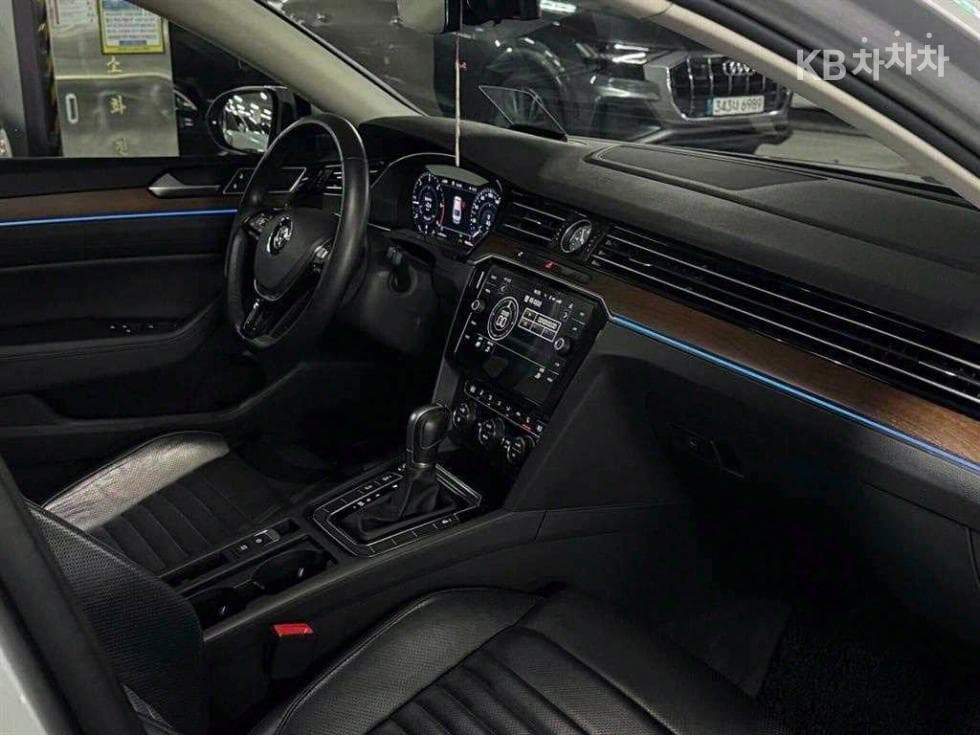 Volkswagen Passat GT2.0 Turbo Diesel Injection Prestige B8 - 10