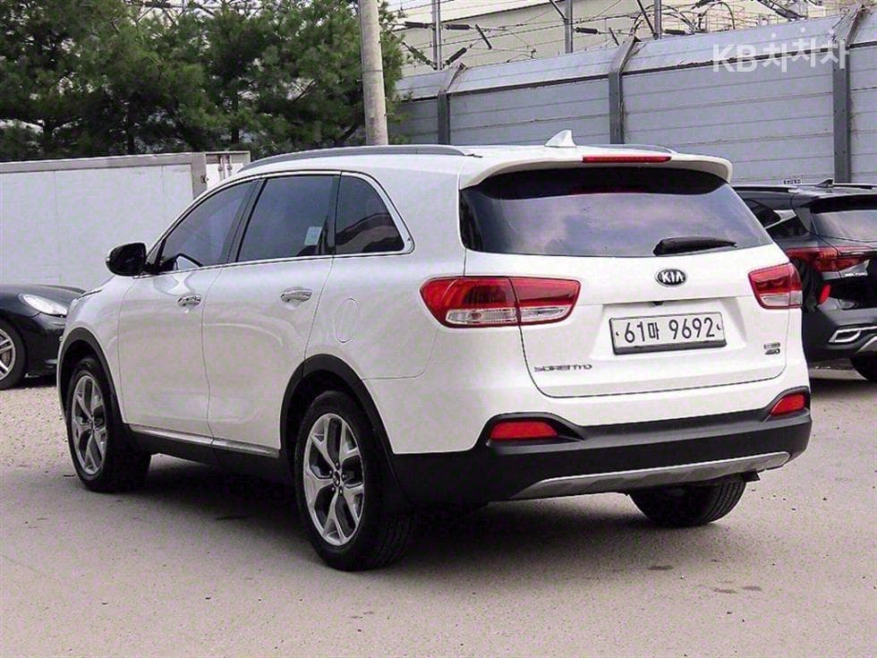 Kia All NewSorentoDiesel 2.2 4WD Noblesse - 3
