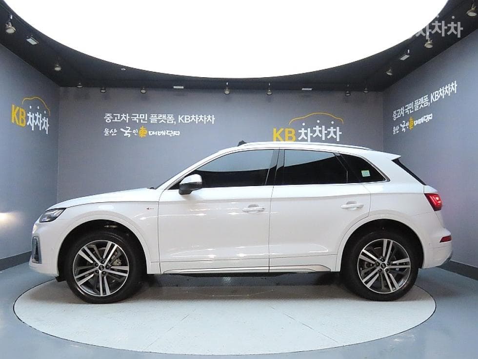 Audi The New Q5(FY)45 TFSI Quattro Premium - 5