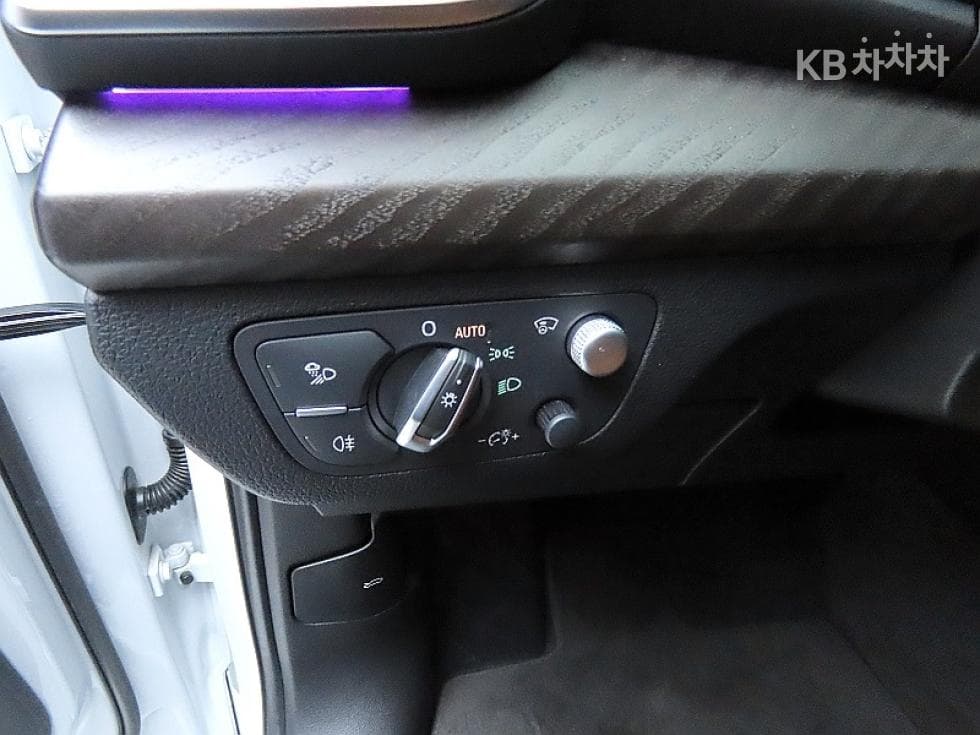 Audi The New Q5(FY)45 TFSI Quattro Premium - 12