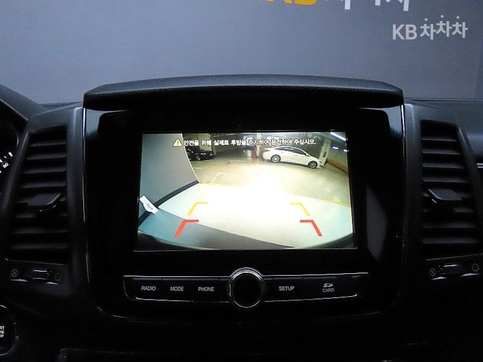 KG Mobility New Rexton Sports Khan2.2 AWD Prestige - 15