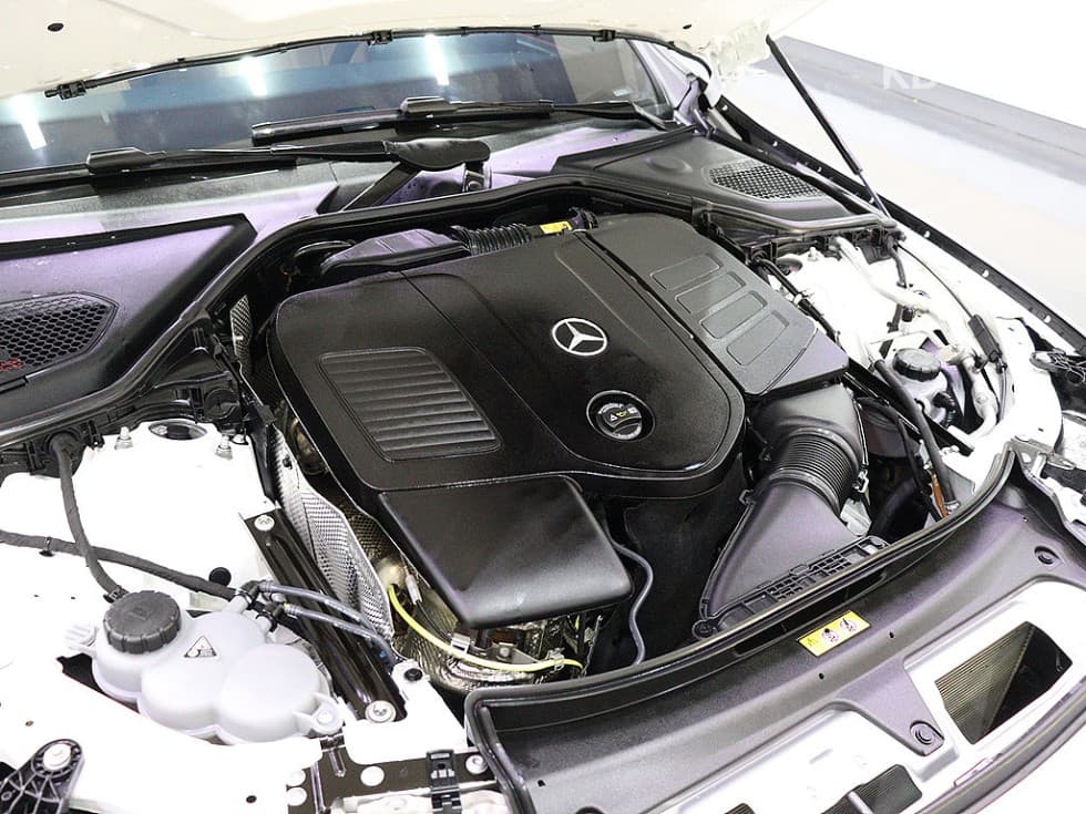 (238mo4999)Mercedes-Benz E-Class (W214)E200 Avantgrade - 6