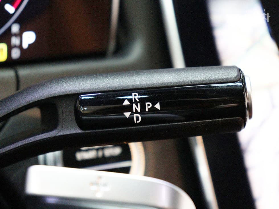 (238mo4999)Mercedes-Benz E-Class (W214)E200 Avantgrade - 19