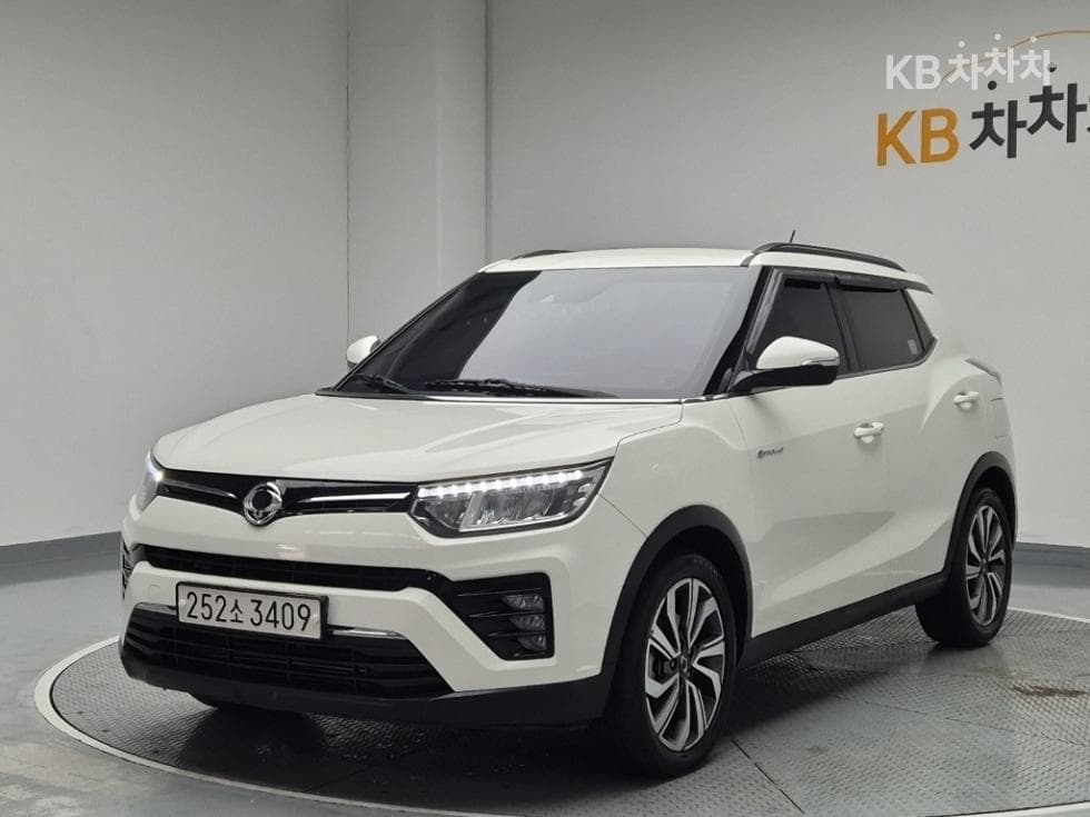 КейДжи Мобилити Very New (фацелит/обновяване) Тиволи Дизел V5 4x4 Стандартен - Image 1