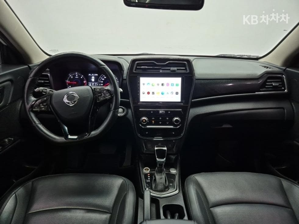 KG Mobility Very New (facelift/refresh; particularly for Tivoli) TivoliDiesel V5 4WD Standard - 7