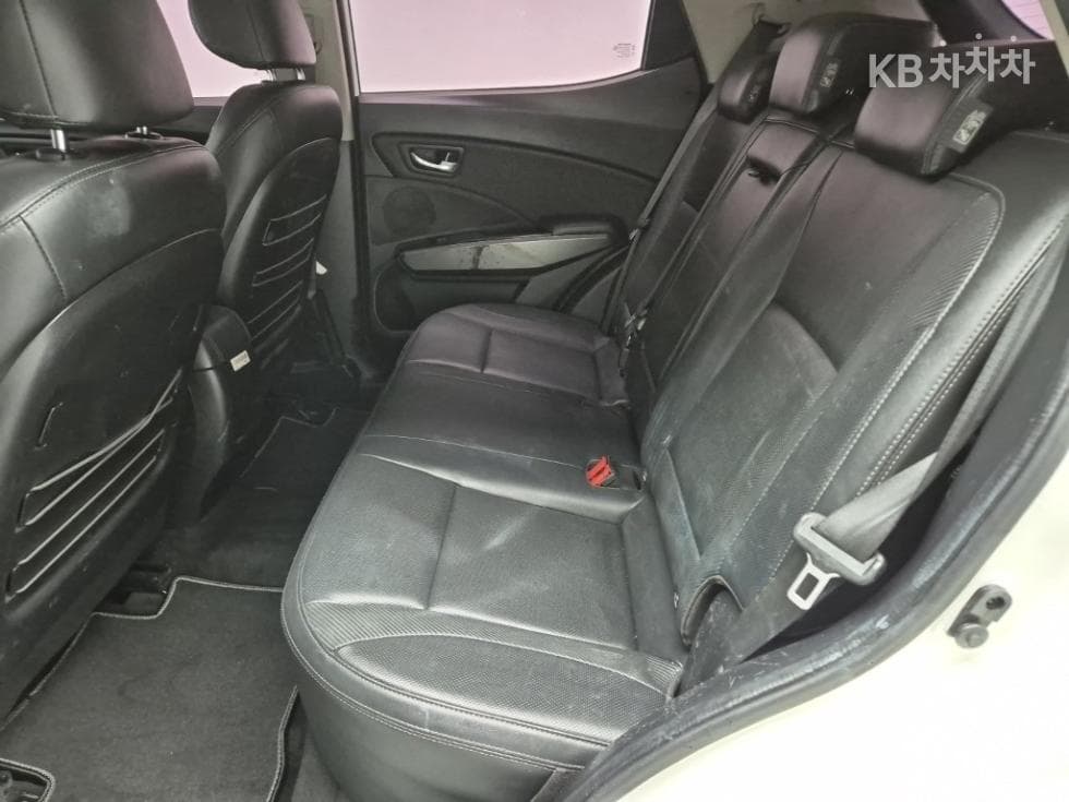 KG Mobility Very New (facelift/refresh; particularly for Tivoli) TivoliDiesel V5 4WD Standard - 12