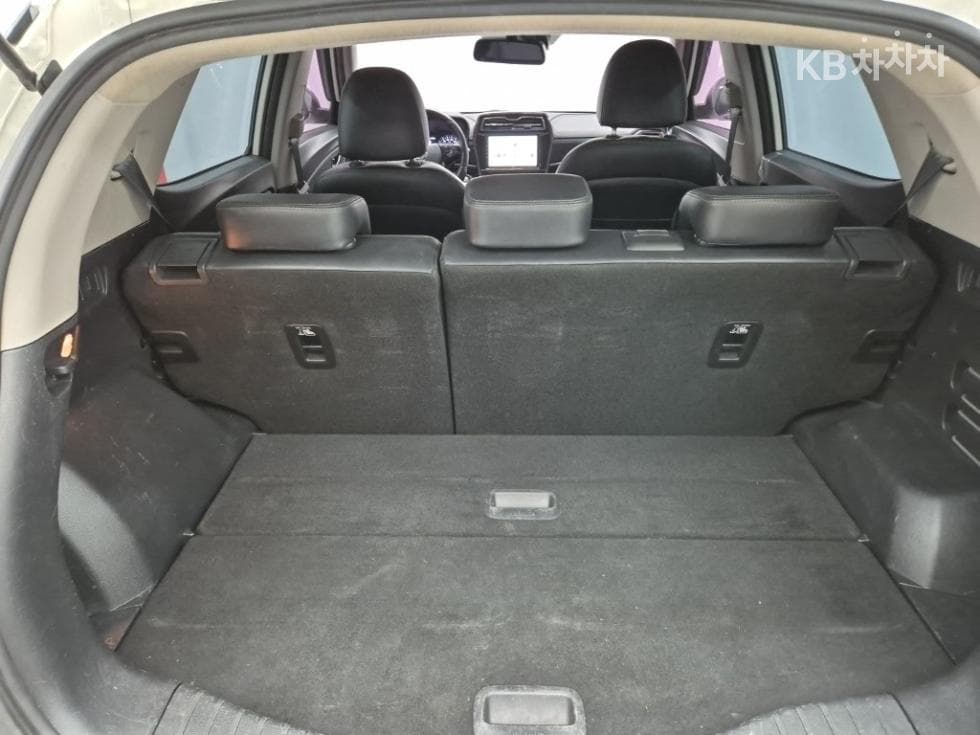 KG Mobility Very New (facelift/refresh; particularly for Tivoli) TivoliDiesel V5 4WD Standard - 18