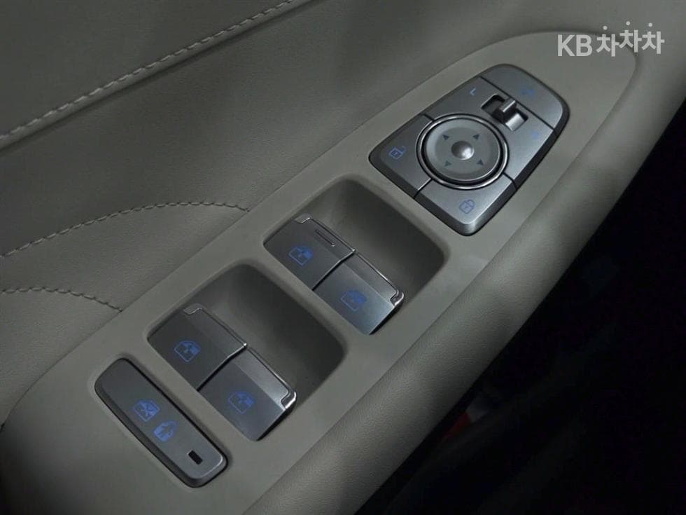 Hyundai The New (facelift) Grandeur (Azera) Hybrid2.4 Calligraphy - 17