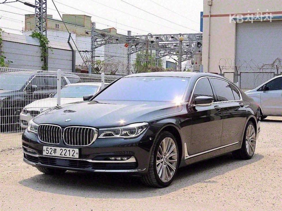 BMW 7시리즈 (G11) 750Li xDrive Стандартен - Image 1