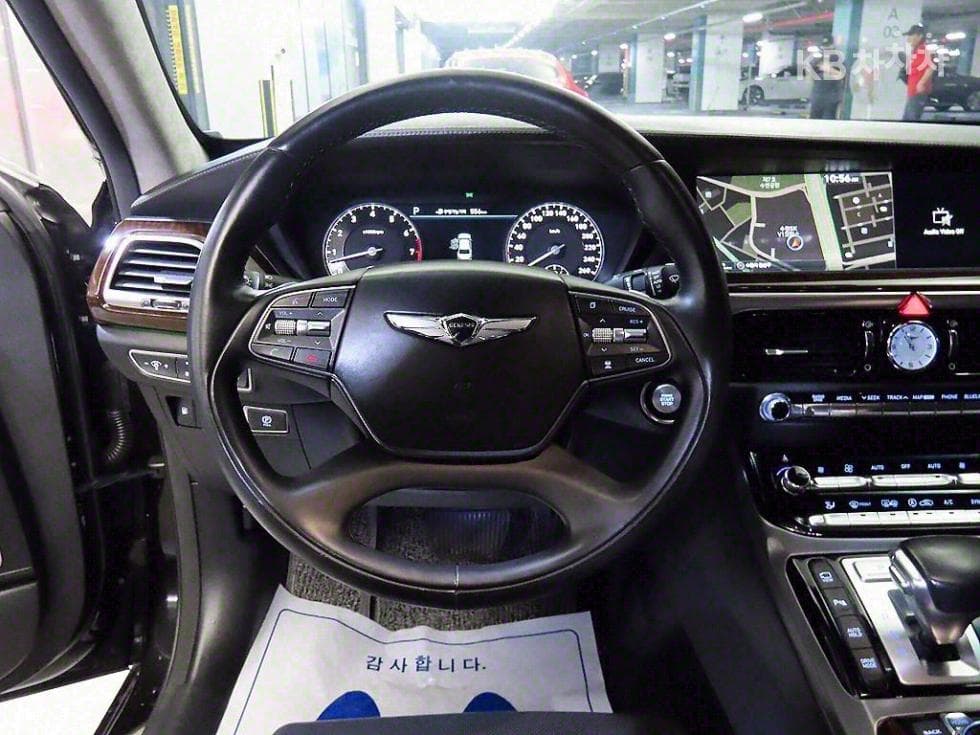 Genesis EQ9005.0 GDI AWD Prestige - 8
