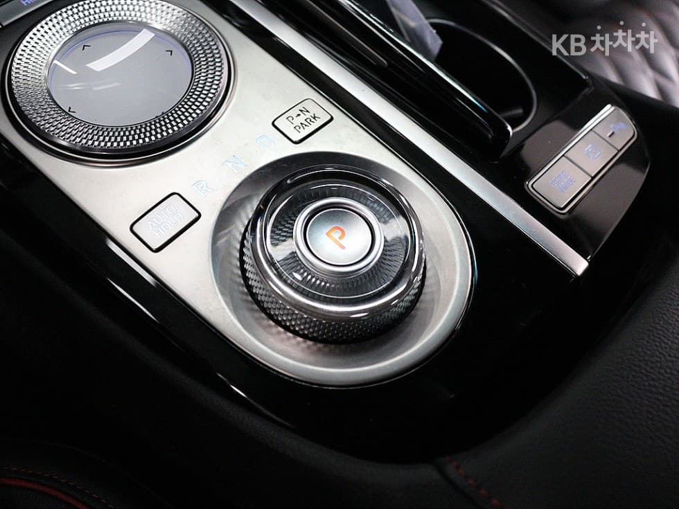 Дженезис G80(RG3)2.5 Турбо Бензин Директ Инжекция 2WD - 12