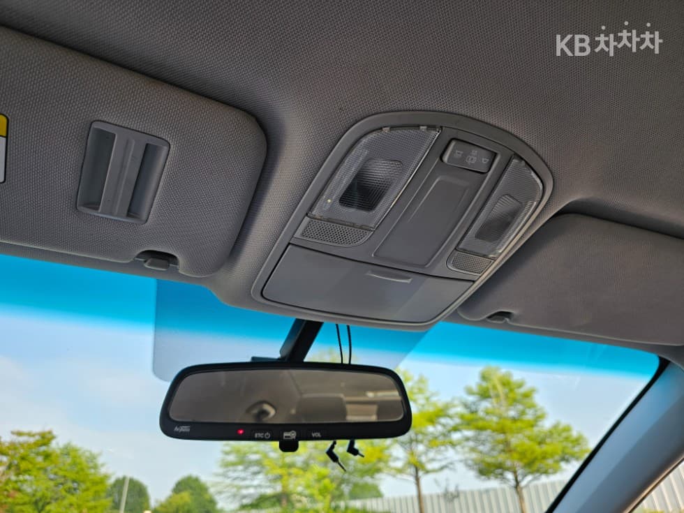 Хюндай Соната New Rise2.0 LPi Рент-а-кар Стил - 16