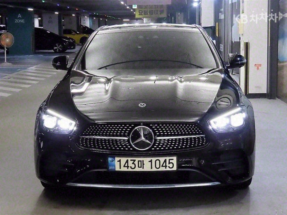 Mercedes-Benz E-Class (W213)E350 4MATIC Avantgarde - 2