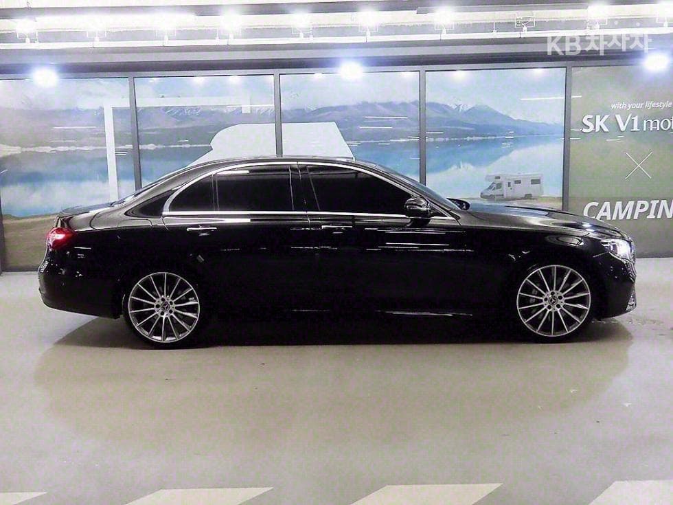 Mercedes-Benz E-Class (W213)E350 4MATIC Avantgarde - 3