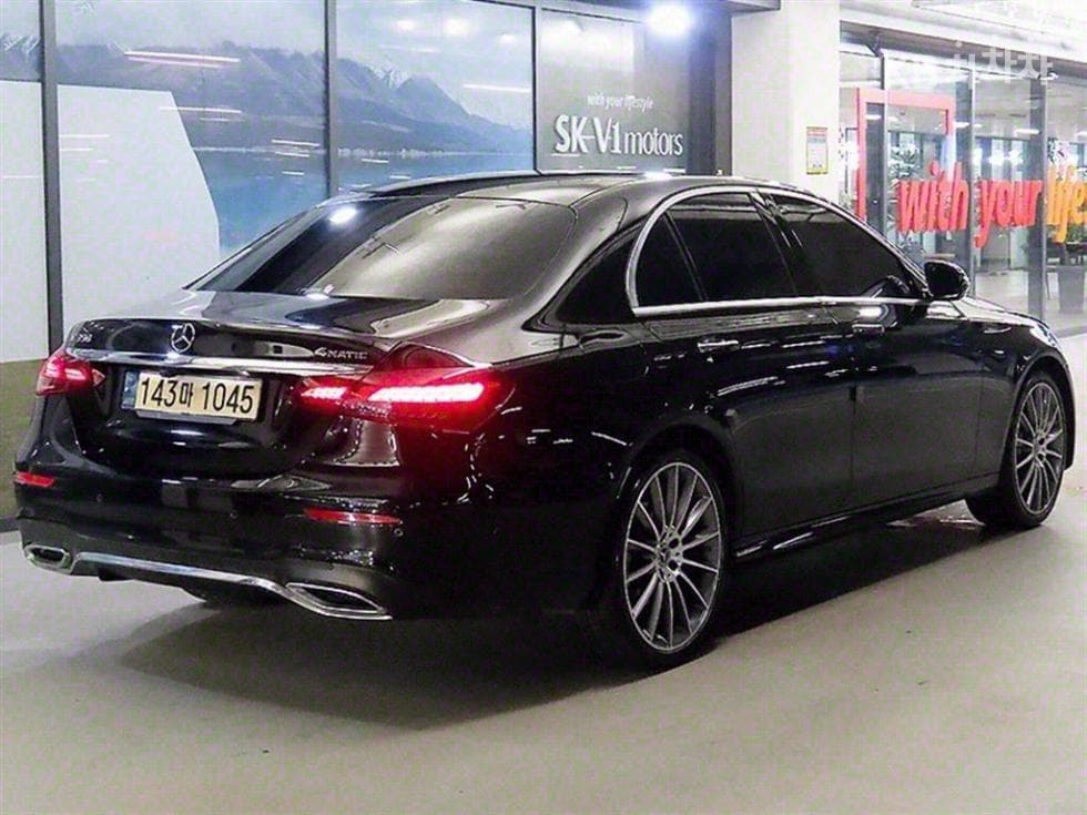 Mercedes-Benz E-Class (W213)E350 4MATIC Avantgarde - 4