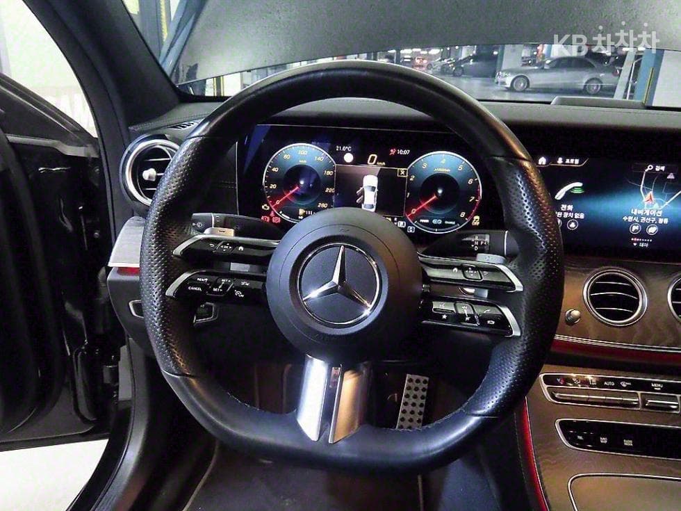 Mercedes-Benz E-Class (W213)E350 4MATIC Avantgarde - 7
