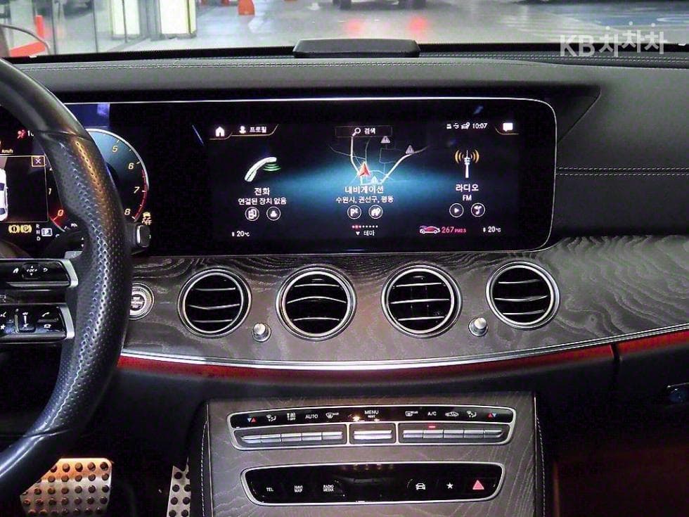 Mercedes-Benz E-Class (W213)E350 4MATIC Avantgarde - 10