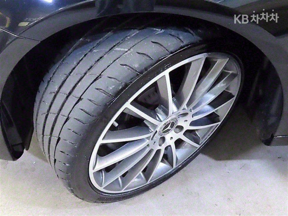 Mercedes-Benz E-Class (W213)E350 4MATIC Avantgarde - 20