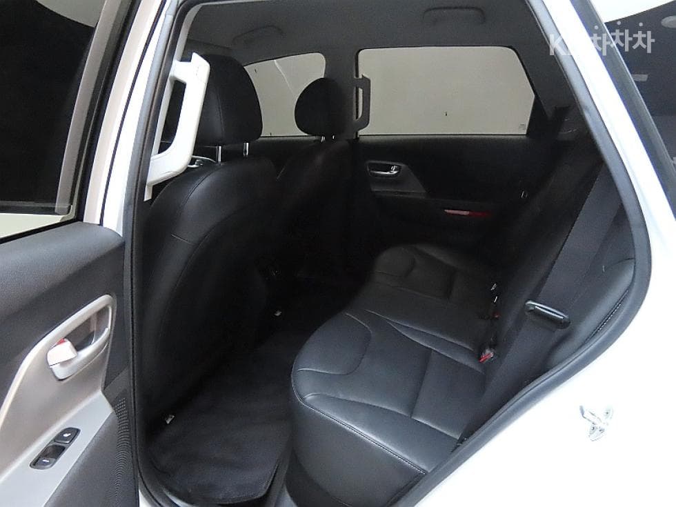 Киа Ниро PlusEV 어스 - 11