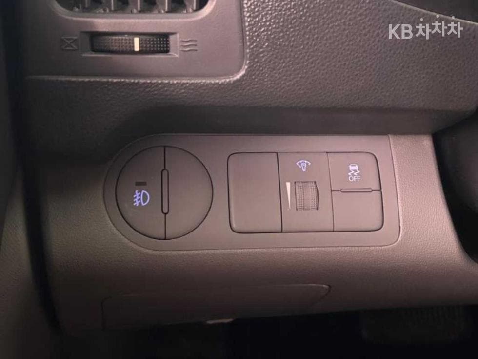 Hyundai Grand Starex3Seater승 Van Smart - 11