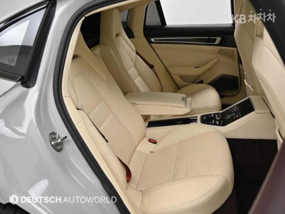Porsche 파나메라 (971)4.0 Turbo S E-Hybrid Стандартен - 12