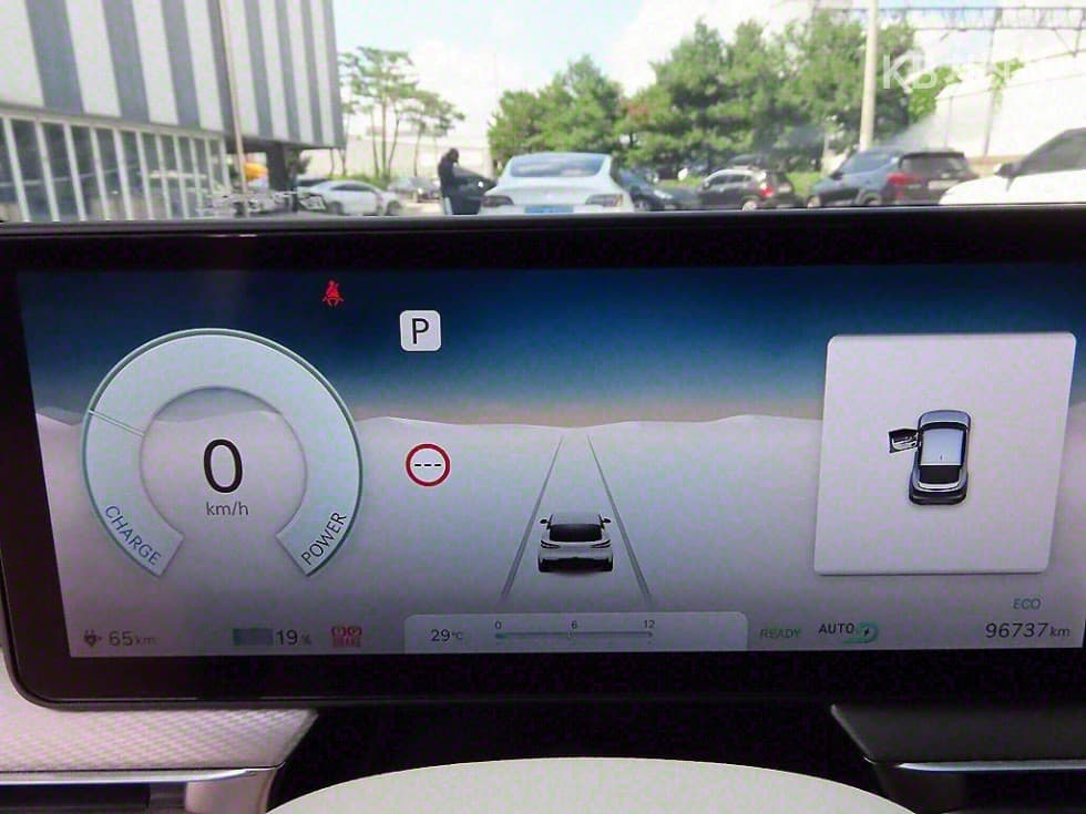 Дженезис GV60Стандартен AWD Стандартен - 9