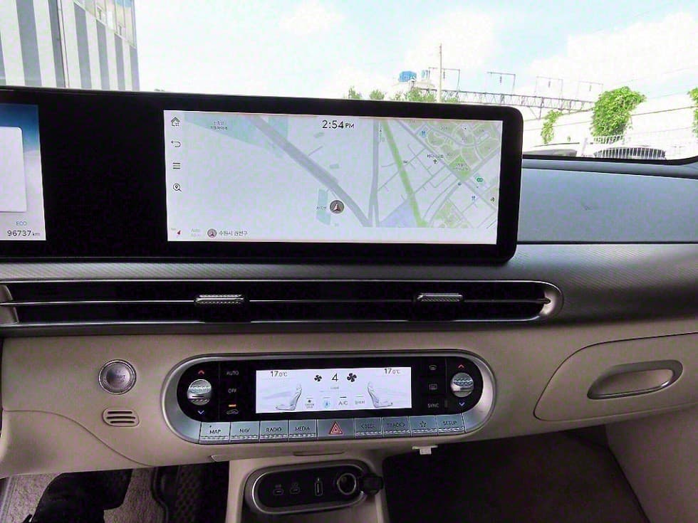 Дженезис GV60Стандартен AWD Стандартен - 13