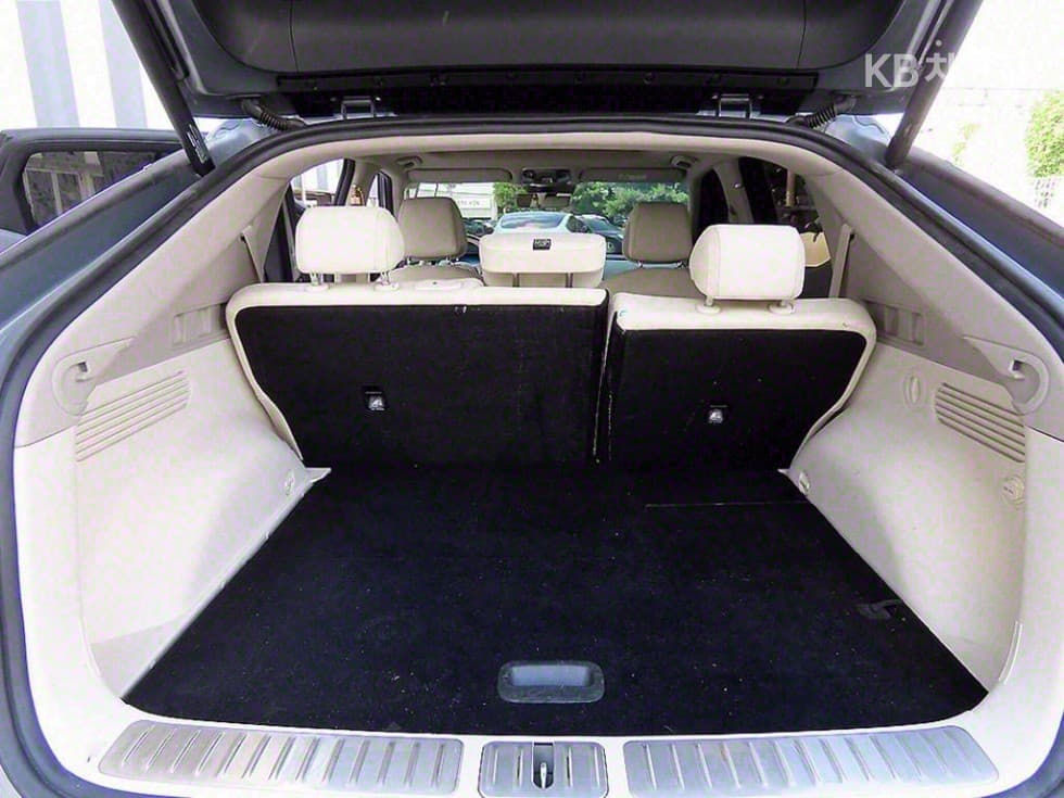 Дженезис GV60Стандартен AWD Стандартен - 16