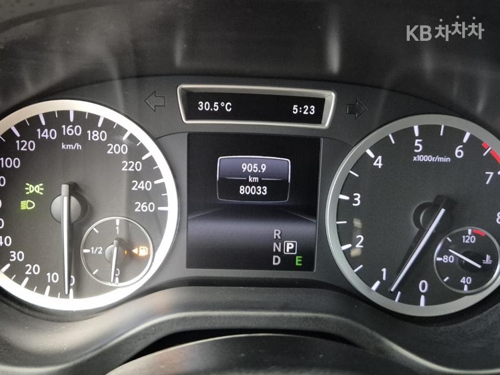 Местен피니티 Q302.0t Exclusive - 6