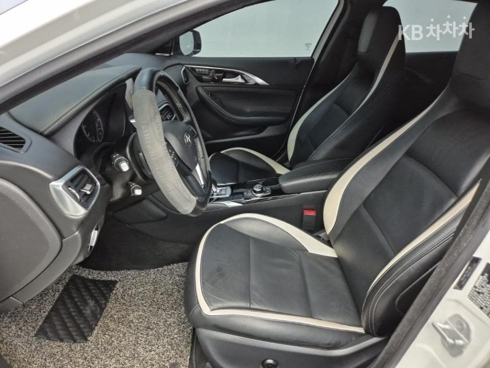 Местен피니티 Q302.0t Exclusive - 11