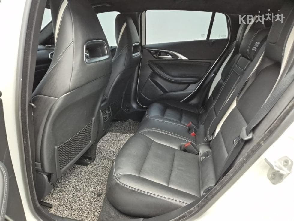 Местен피니티 Q302.0t Exclusive - 12