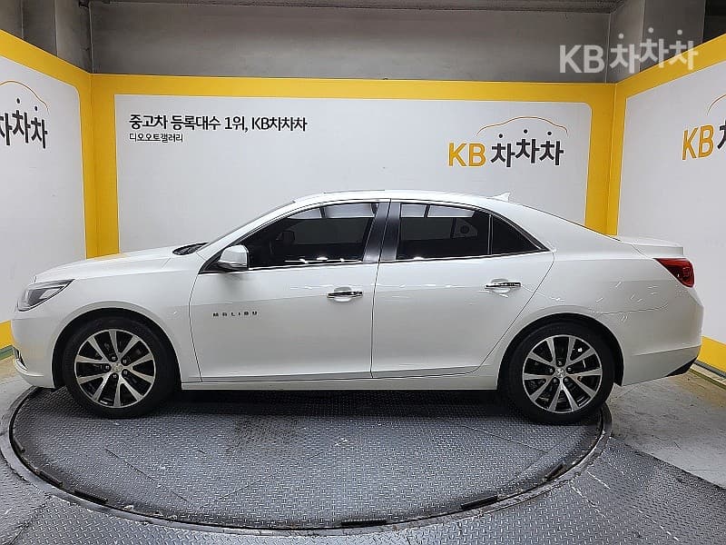 Korea GM Chevrolet Malibu LPGi 2.0 LTZ Deluxe Pack (Black Wheel) - Image 2