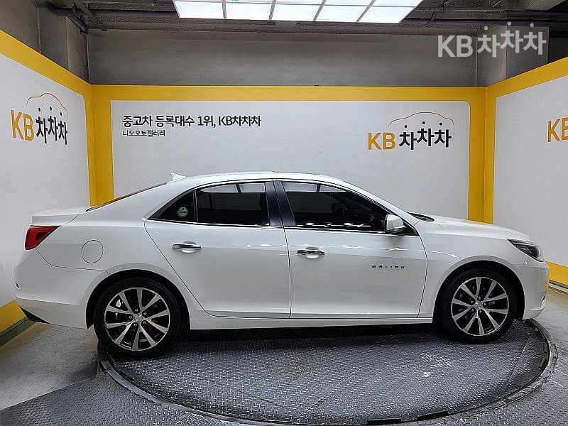 Korea GM Chevrolet Malibu LPGi 2.0 LTZ Deluxe Pack (Black Wheel) - Image 3