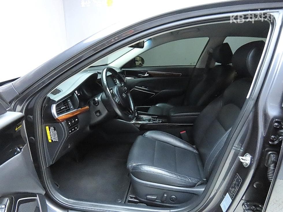 Kia All New K73.3 GDI Noblesse - 10