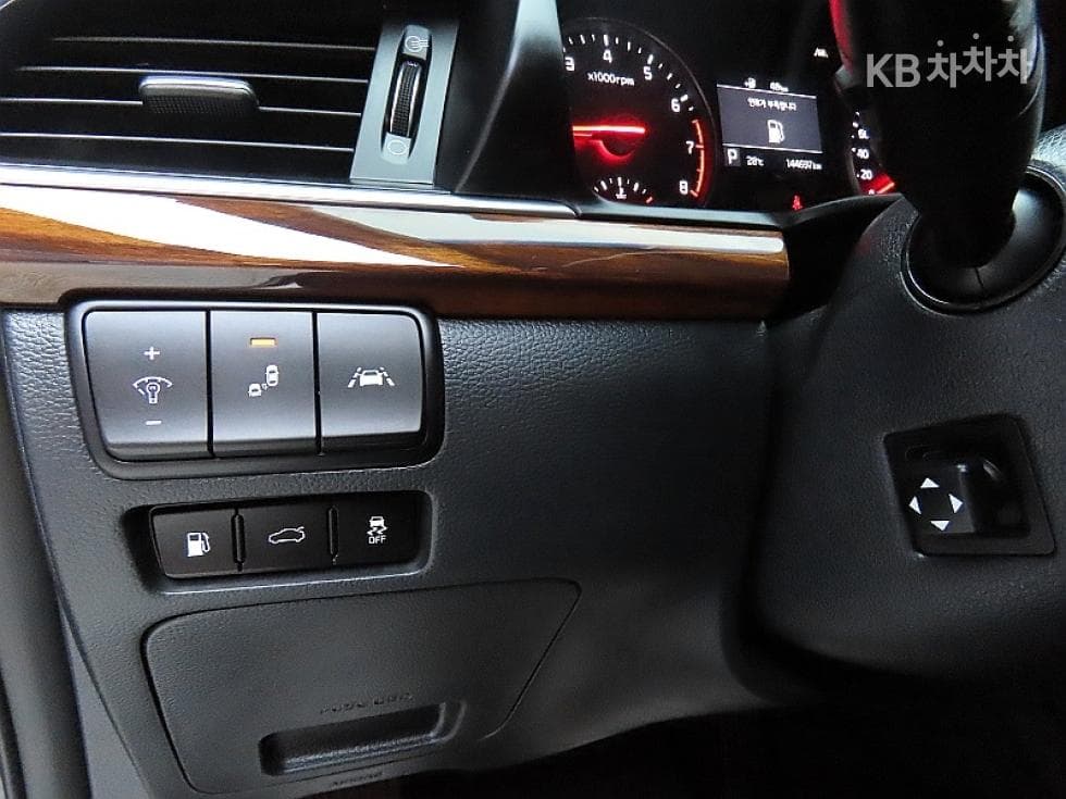 Kia All New K73.3 GDI Noblesse - 12