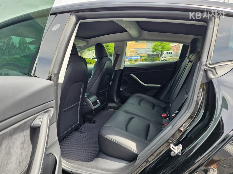 테슬라 Model 3Performance - 12