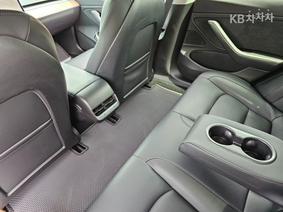 테슬라 Model 3Performance - 17