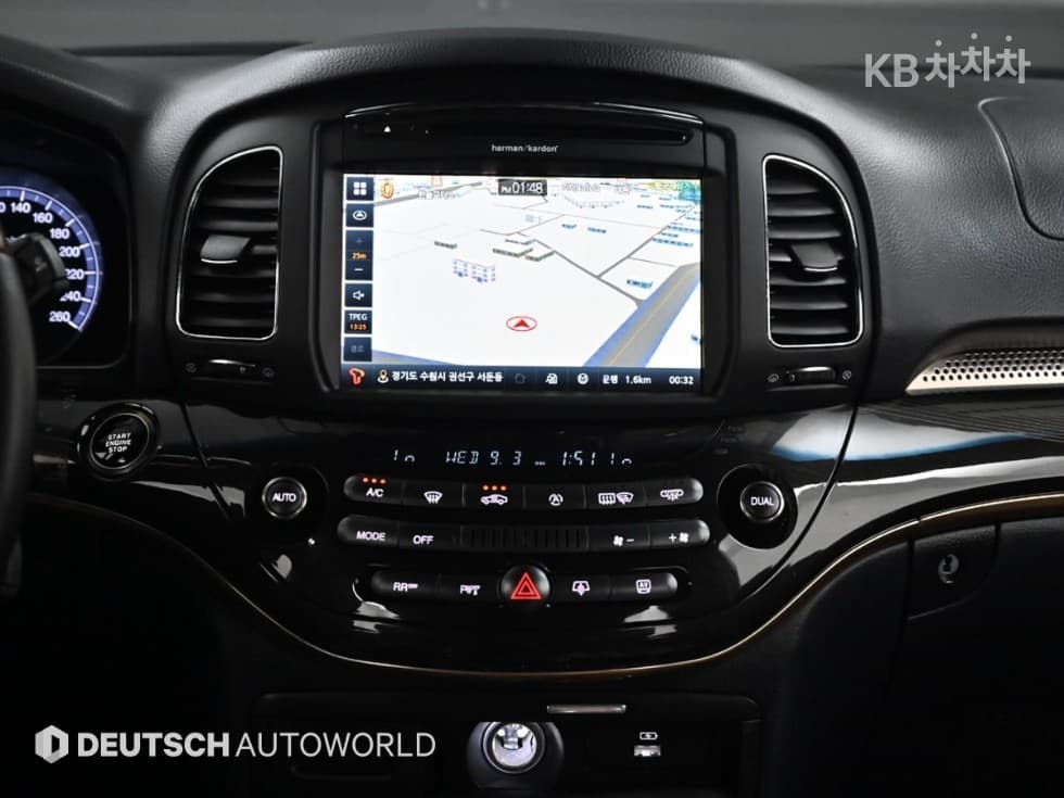 КейДжи Мобилити Нов체어맨WCW700 4TRONIC 5-местен Лимузин - 14