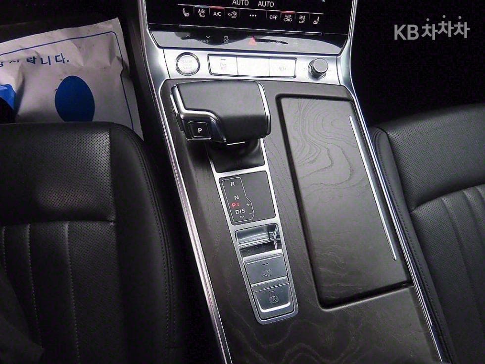 Ауди A6(C8)45 TFSI Quattro Premium - 11