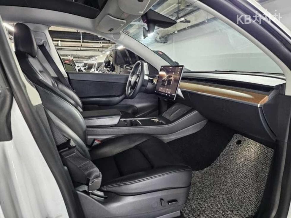 테슬라 Model YLong Range - 17