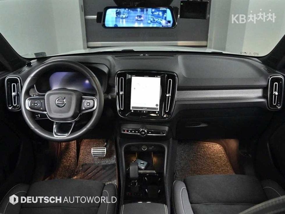 Volvo XC40 RechargeTwin Ultimate Стандартен - 7