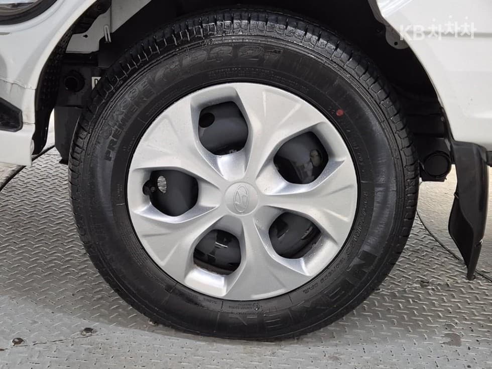 Хюндай Porter 2Удължено междуосие Двойна Кабина LPG Стил - 15