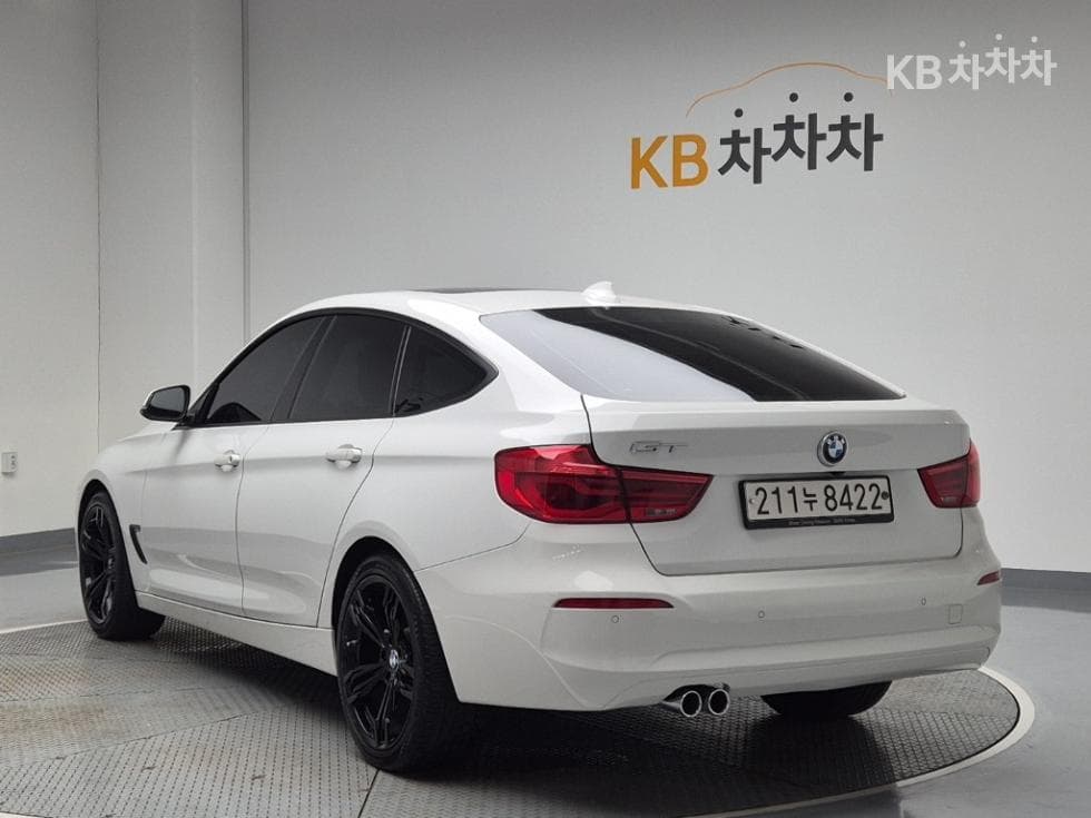 BMW GranTurismo 3 Series GT 320d F34 (2013~) - Image 2
