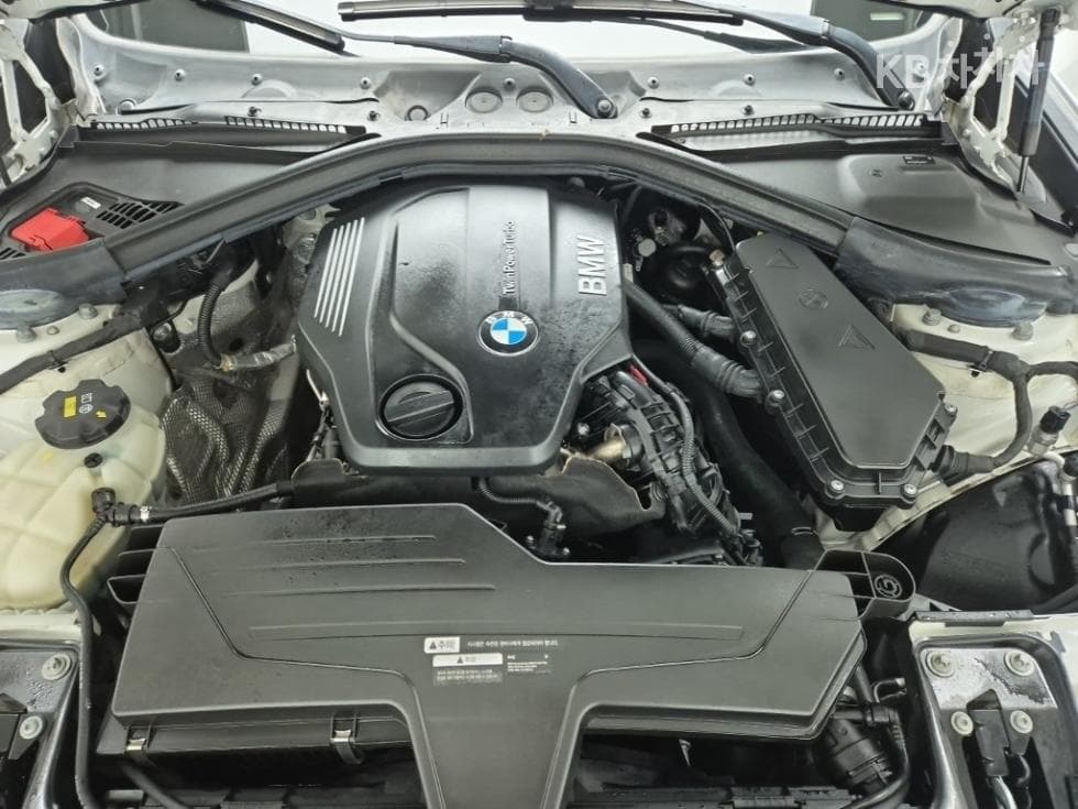 (211n8422)BMW GranTurismo 3 Series GT 320d F34 (2013~) - 5