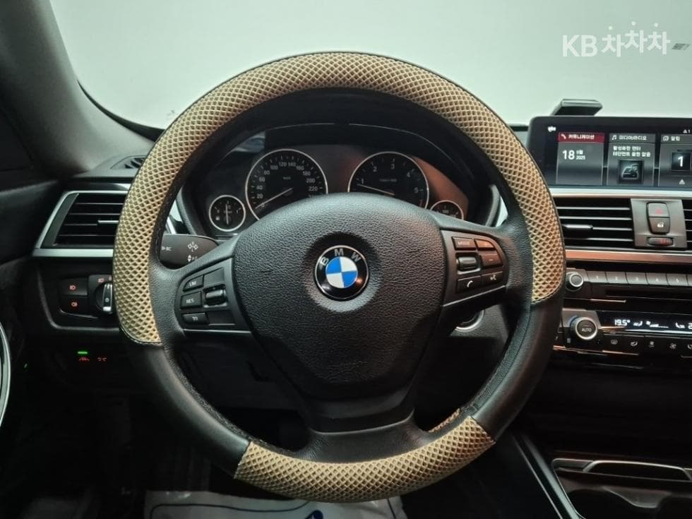 (211n8422)BMW GranTurismo 3 Series GT 320d F34 (2013~) - 9